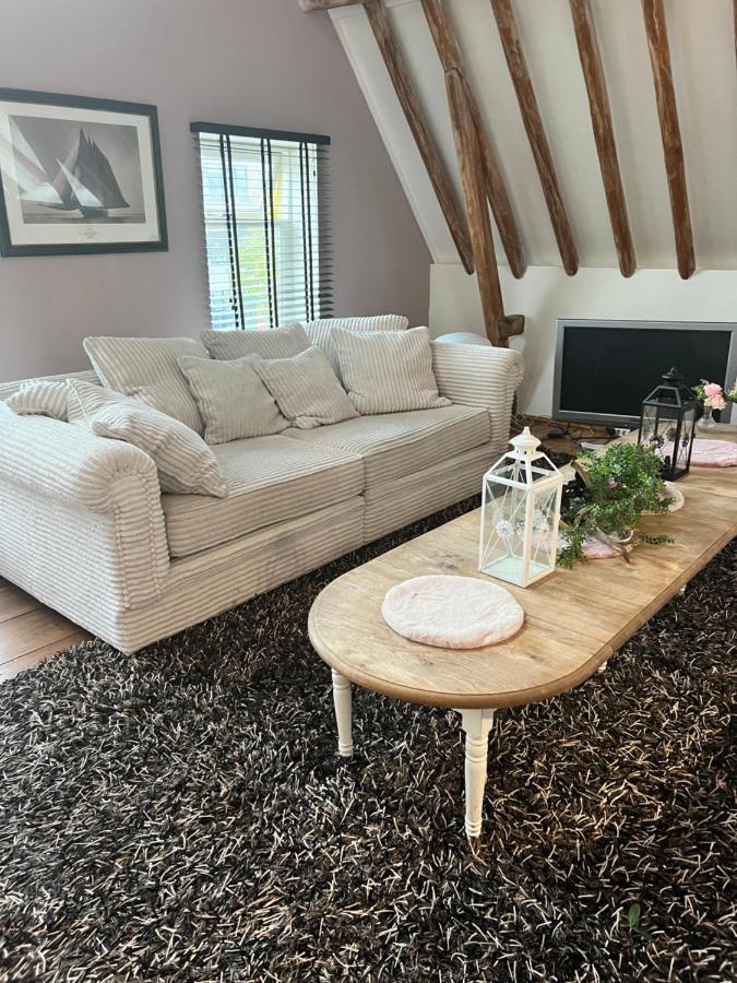 La Dolce Vita Suites Λεουβάρντεν Εξωτερικό φωτογραφία