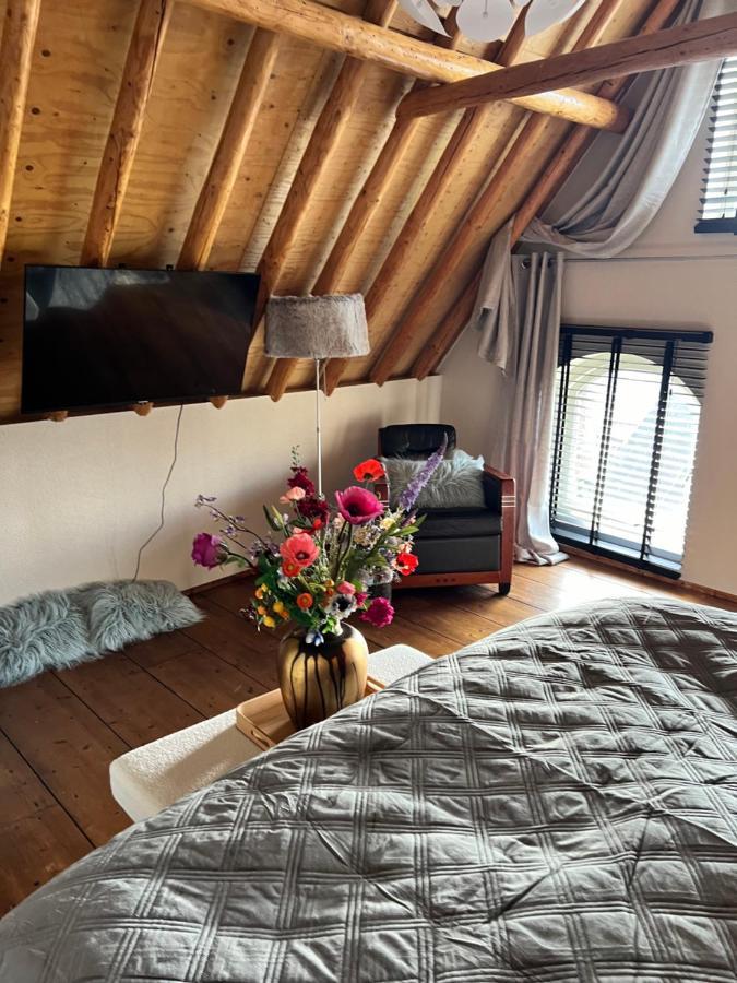 La Dolce Vita Suites Λεουβάρντεν Εξωτερικό φωτογραφία